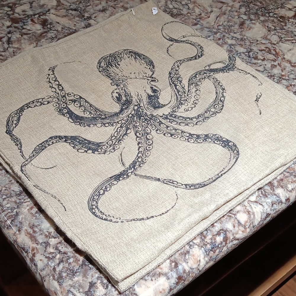 2 Kraken, octopus, set of 2 decorative pillowcases